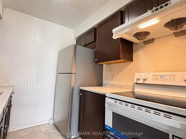 403 Keats Way #2 — Photo 11