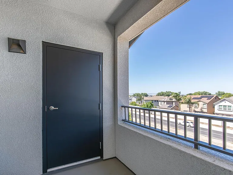 Mossdale Landing - Brand New Apartment Homes — Photo 24