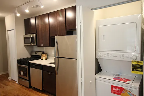 3104 W Sunnyside Ave #3R Photo 1