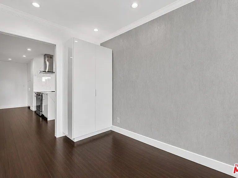 865 Comstock Ave #16C — Photo 12