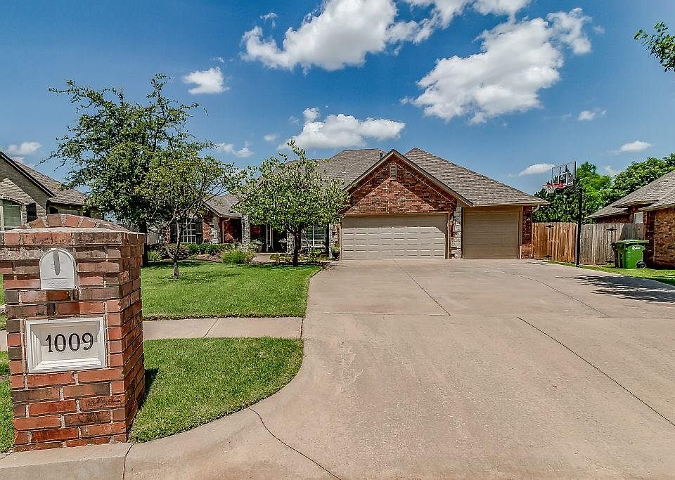 1st image of 1009 Kingsridge Dr