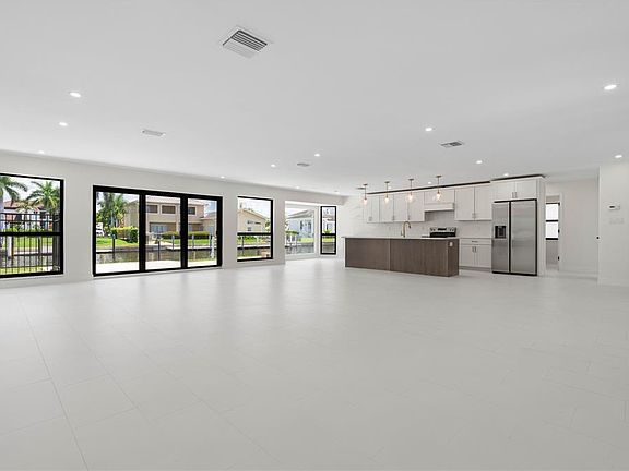 3rd image of 12 SABAL DRIVE