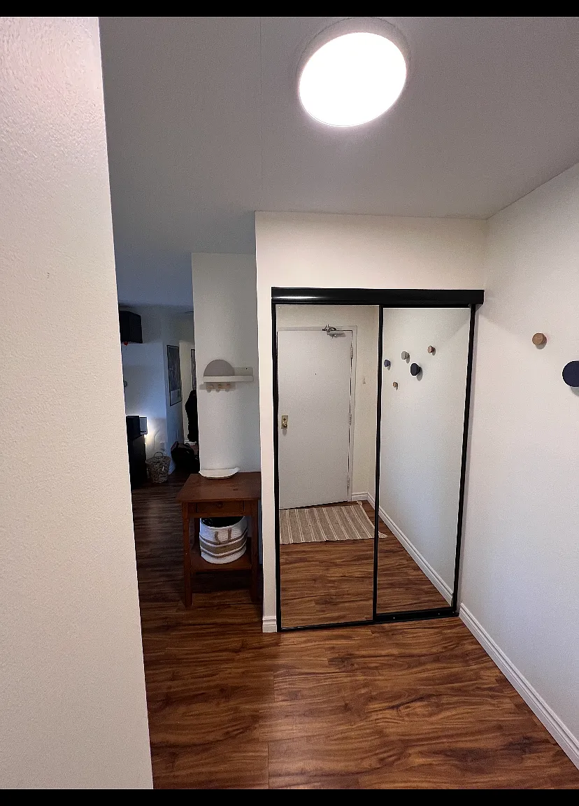 2 bed, 900 sqft, $2,100 — Photo 4
