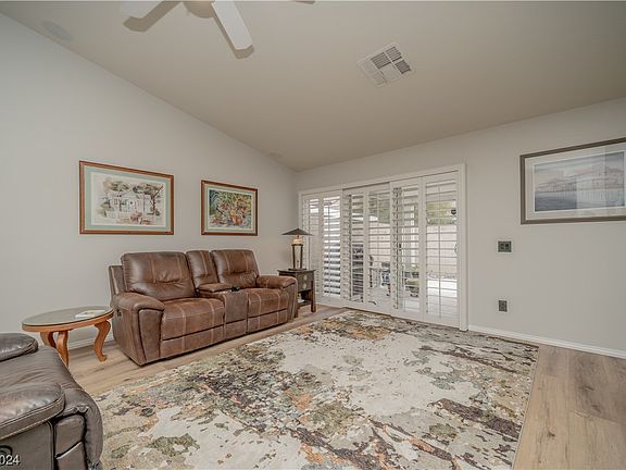 5th image of 10305 Birch Bluff Ln