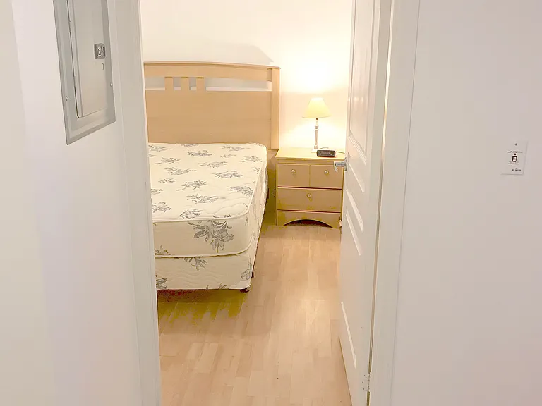 140 Simcoe St #610 — Photo 5