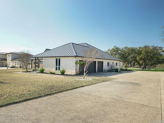 5th image of 22607 ANGOSTURA BLVD