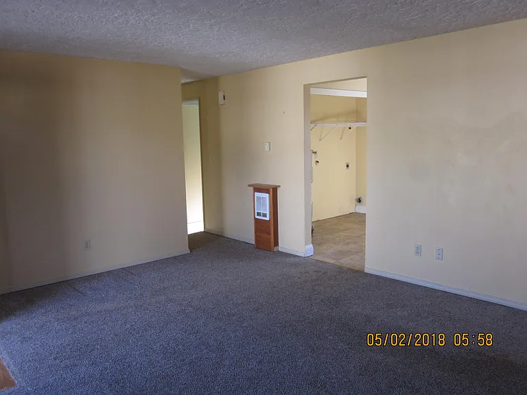 746 NW Yamhill St — Photo 14