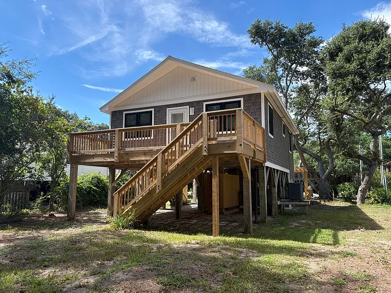 1005 Indian Dr — Photo 12