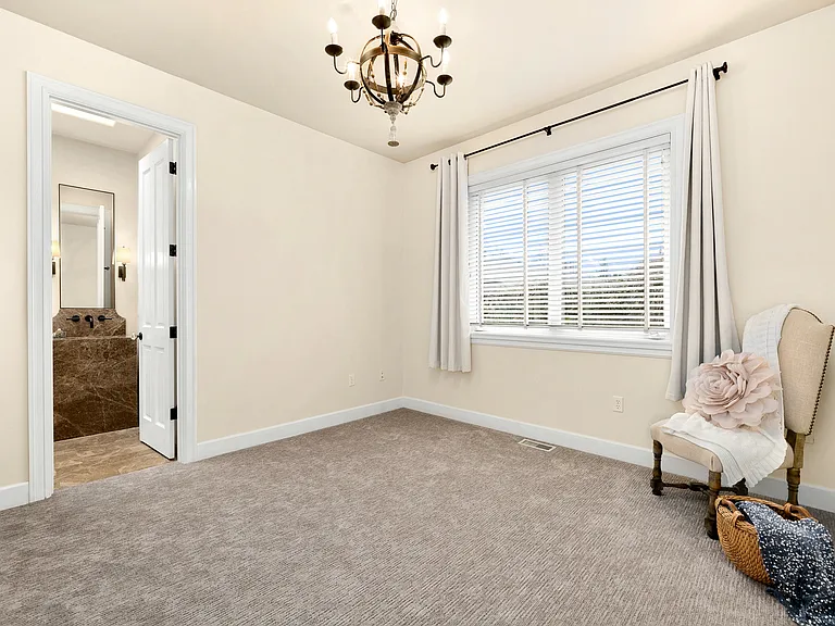 9676 Evergreen Dr NE — Photo 29