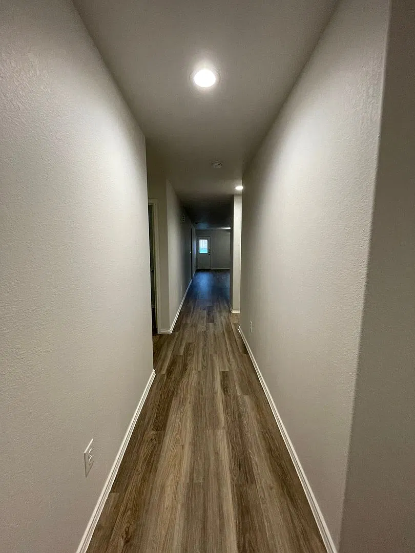 Start the Holidays Right in This Spacious 4-Bedroom, 2-Bathroom Home in Montgomery, TX Available ... — Photo 4