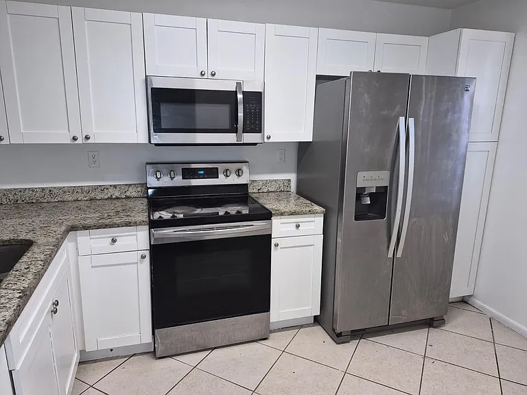 2966 Coral Springs Dr — Photo 3