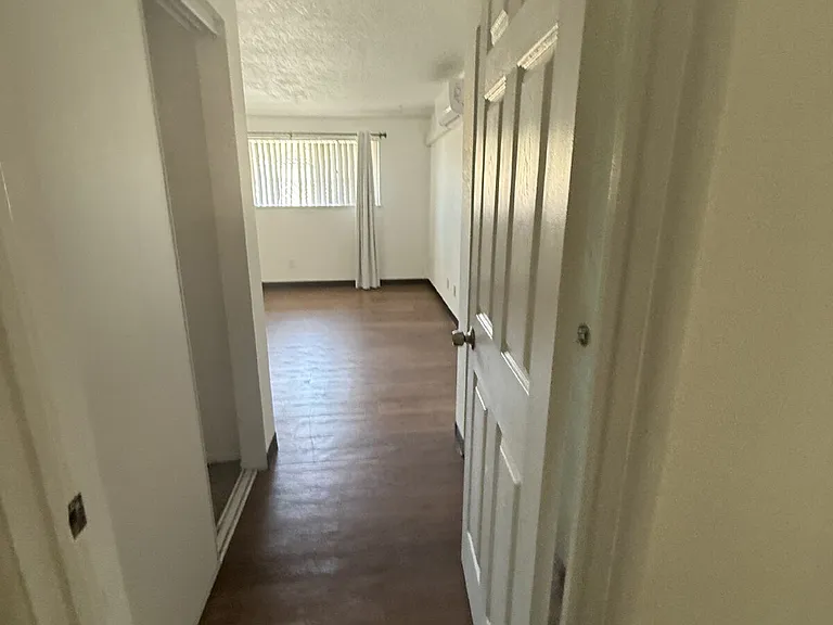 4607 Plaza Ln #D — Photo 11
