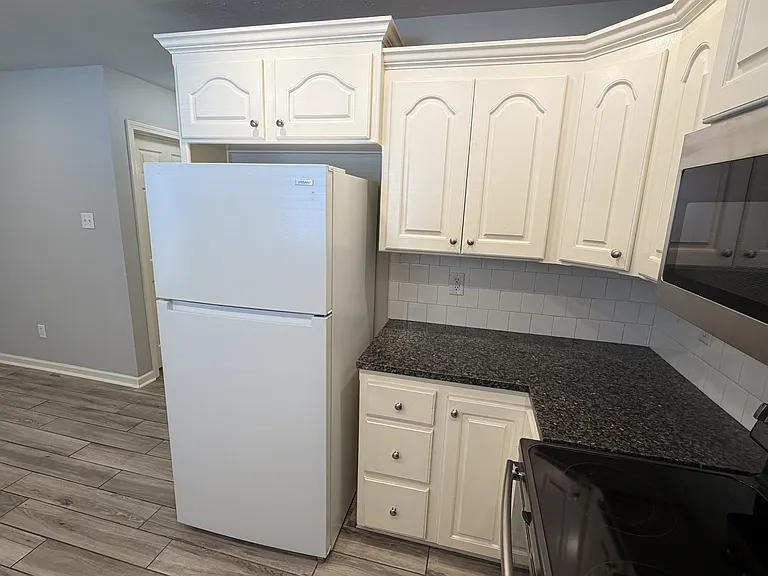 21 Weatherwood Dr — Photo 12