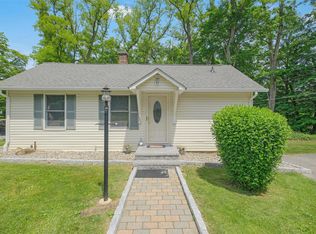 121 Union Valley Rd, Mahopac, NY 10541