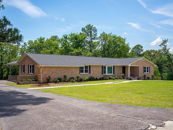 3rd image of 233 Midland Dr