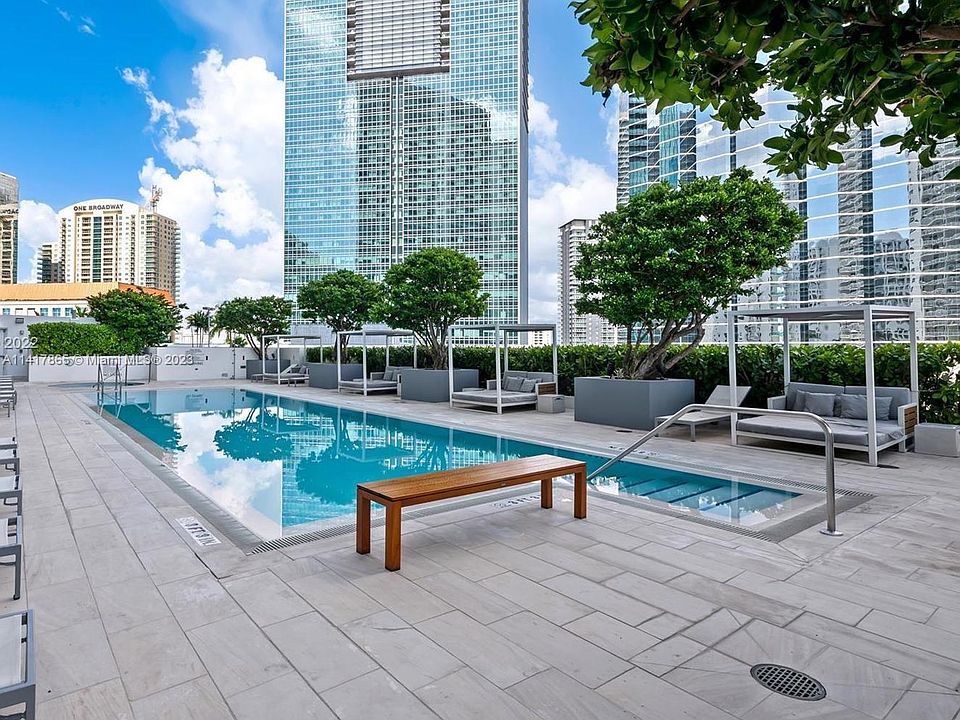1st image of 1300 Brickell Bay Dr APT 2513