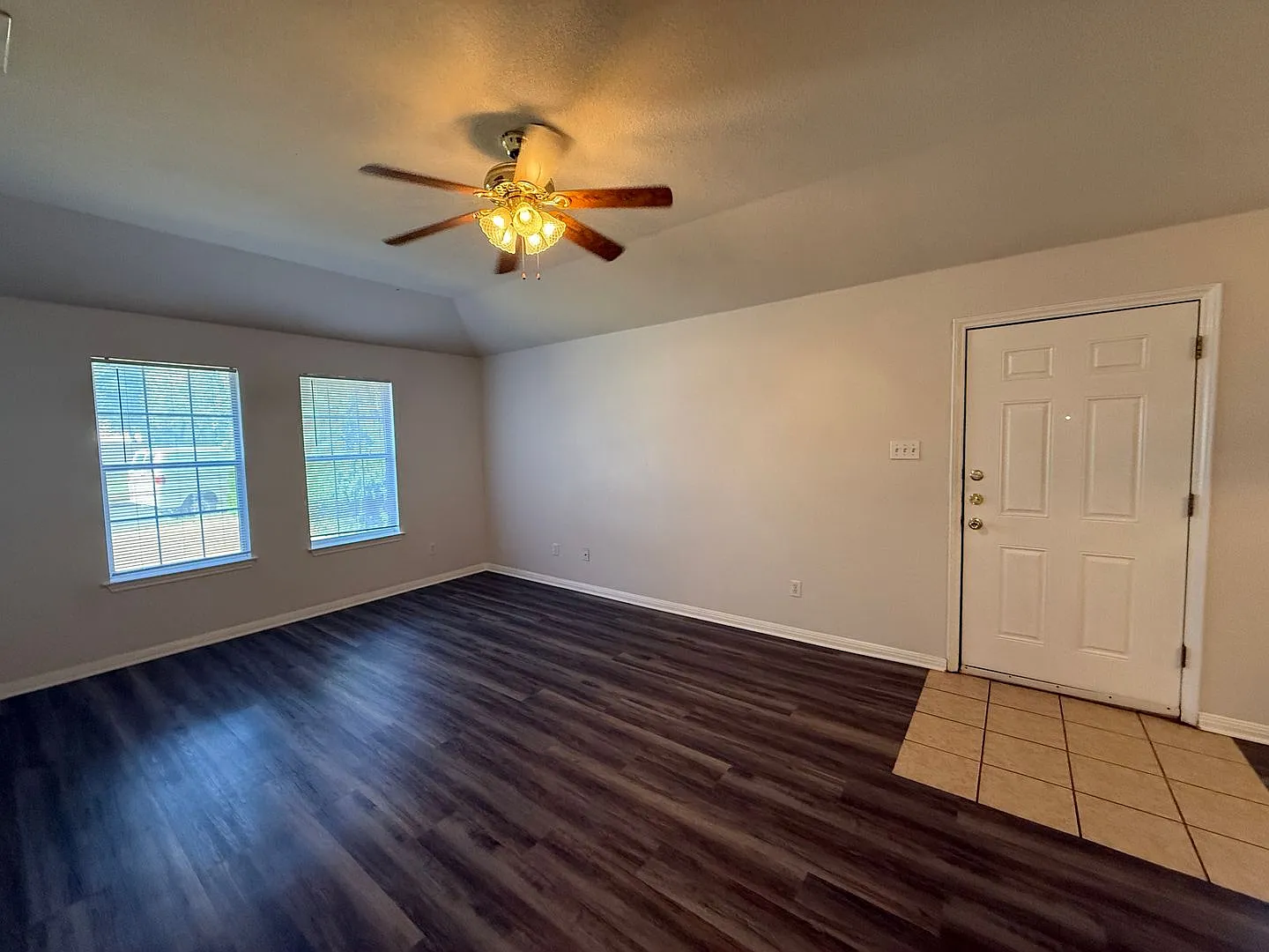 8713 Talyne Chaise Cir — Photo 2