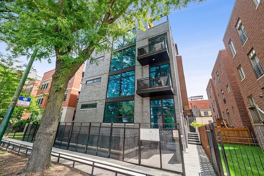 1st image of 2607 N Ashland Ave #1W