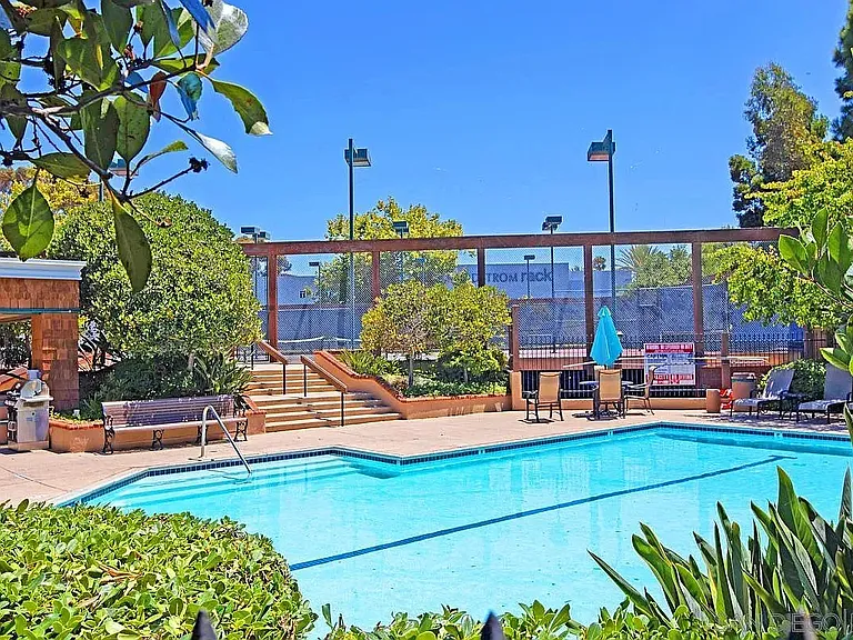 8860 Villa La Jolla Dr #314 — Photo 35