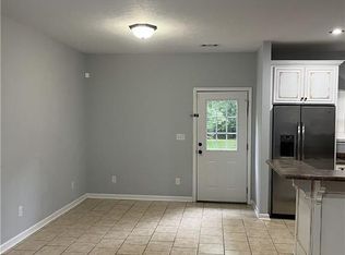 419 McIntosh Dr, Waynesboro, GA 30830