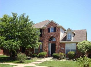 2210 Oak Forest Dr, Garland, TX 75042
