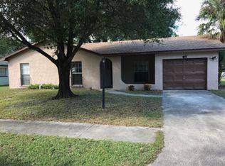 1002 Hallwood Loop, Brandon, FL 33511