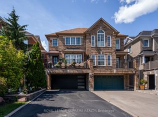 3241 High Springs Cres, Mississauga, ON L5B 4G6