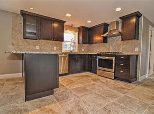 12 E Cottage St, Smithfield, RI 02917