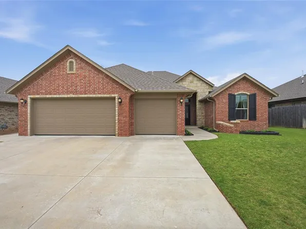 505 Pinewood Dr, Moore, OK 73160