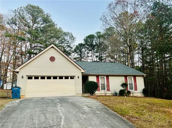 8472 Glenwoods Dr, Riverdale, GA 30274