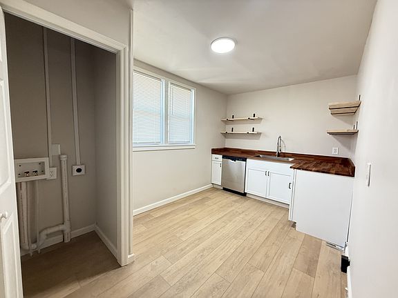 5th image of 3131 Conner Dr NE APT 7