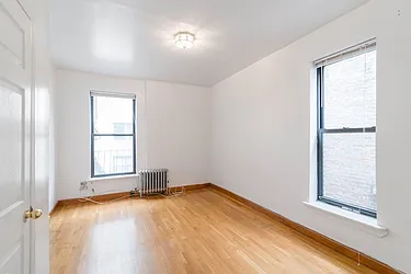 Rented by Bryan L Rozencwaig, LREB