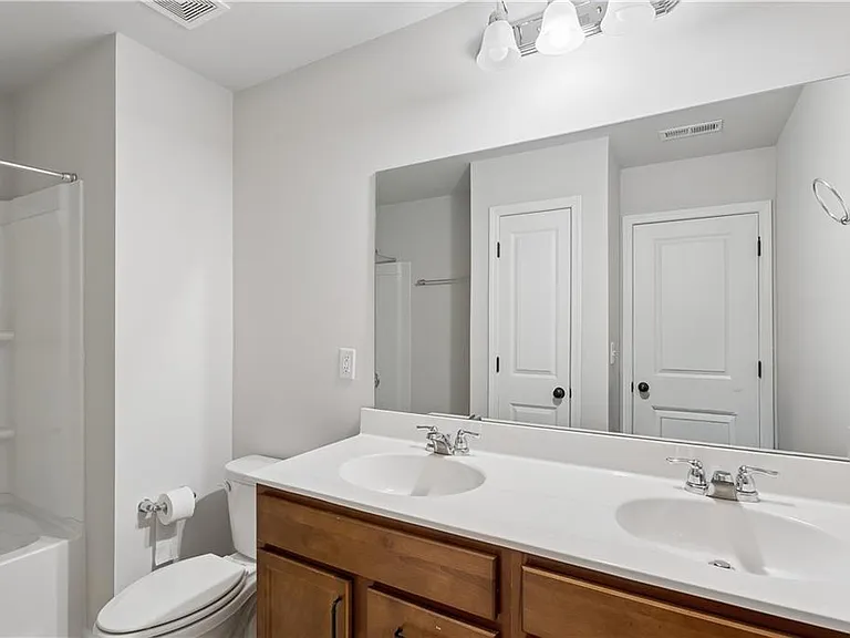 5740 Wheeler Ridge Rd — Photo 40