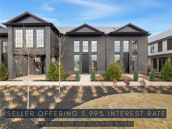 4615 S 47th St, Rogers, AR 72758