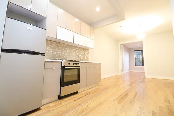 Rented by Lofts and Flats LLC | media 3