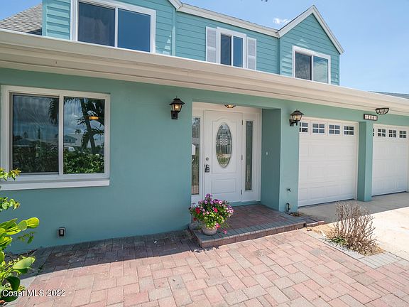 2nd image of 306 Emerald Pl E