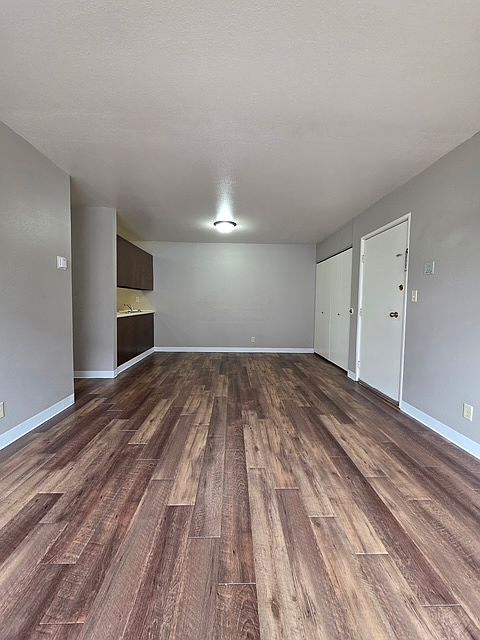 1st image of 1624 8th St N #77