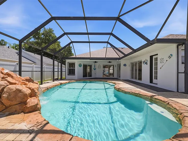 2210 Towering Oaks Cir — Photo 34