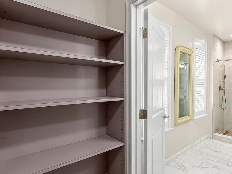 1303 Maple View Pl SE — Photo 24