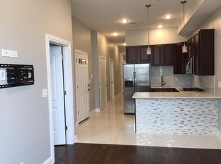1724 W Hastings St #3, Chicago, IL 60608