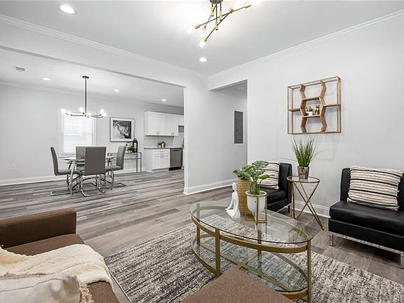 2nd image of 872 Beryl St SW