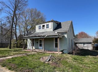 819 W Saint Louis Ave, Vandalia, IL 62471