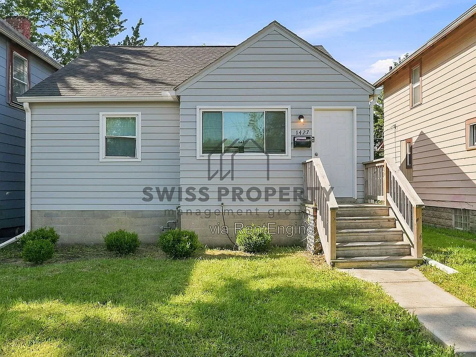1427 Myrtle Ave