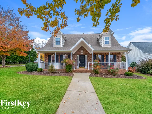 5819 Willowdale Dr, Pfafftown, NC 27040