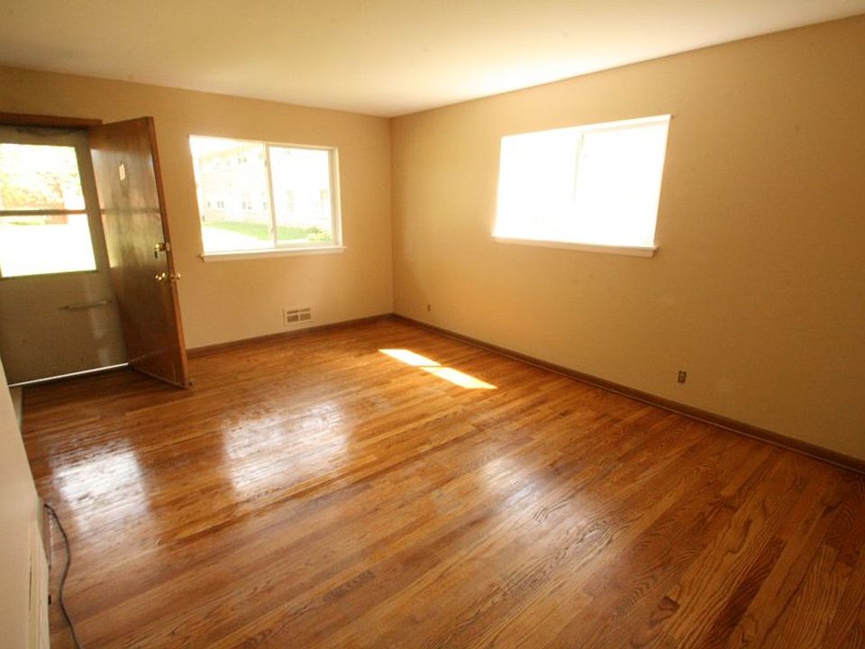 2nd image of 3051 W Ruskin Ct #5