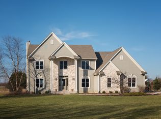 W300N8818 County Rd E, Hartland, WI 53029