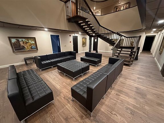 3rd image of 43 S 9th St #101