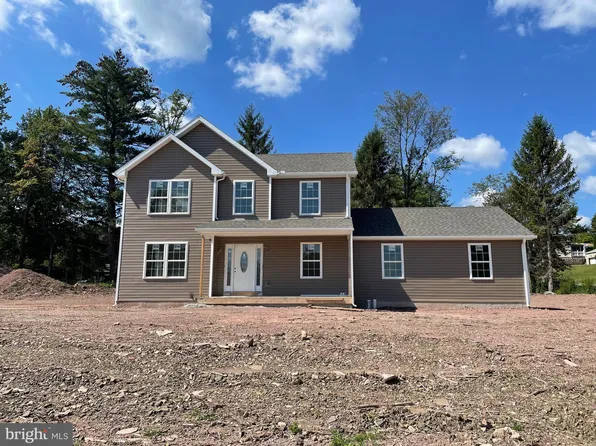 54 Ridge St, Tamaqua, PA 18252