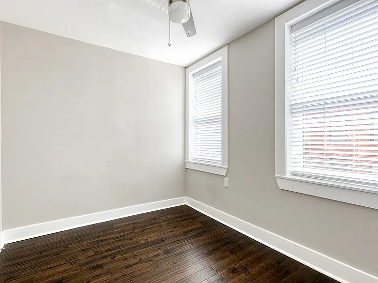 734 S Robinson St — Photo 12