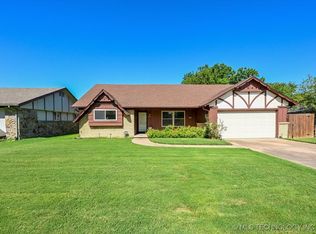 4932 S 94th East Pl, Tulsa, OK 74145